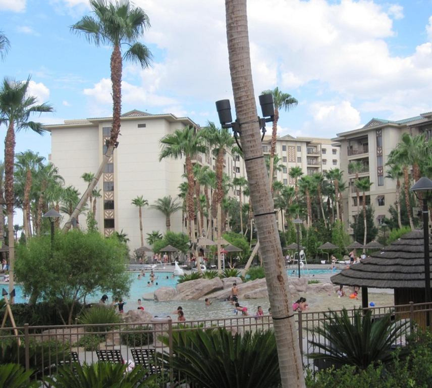 Apartahotel At Tahiti Village And Spa-no Fee
